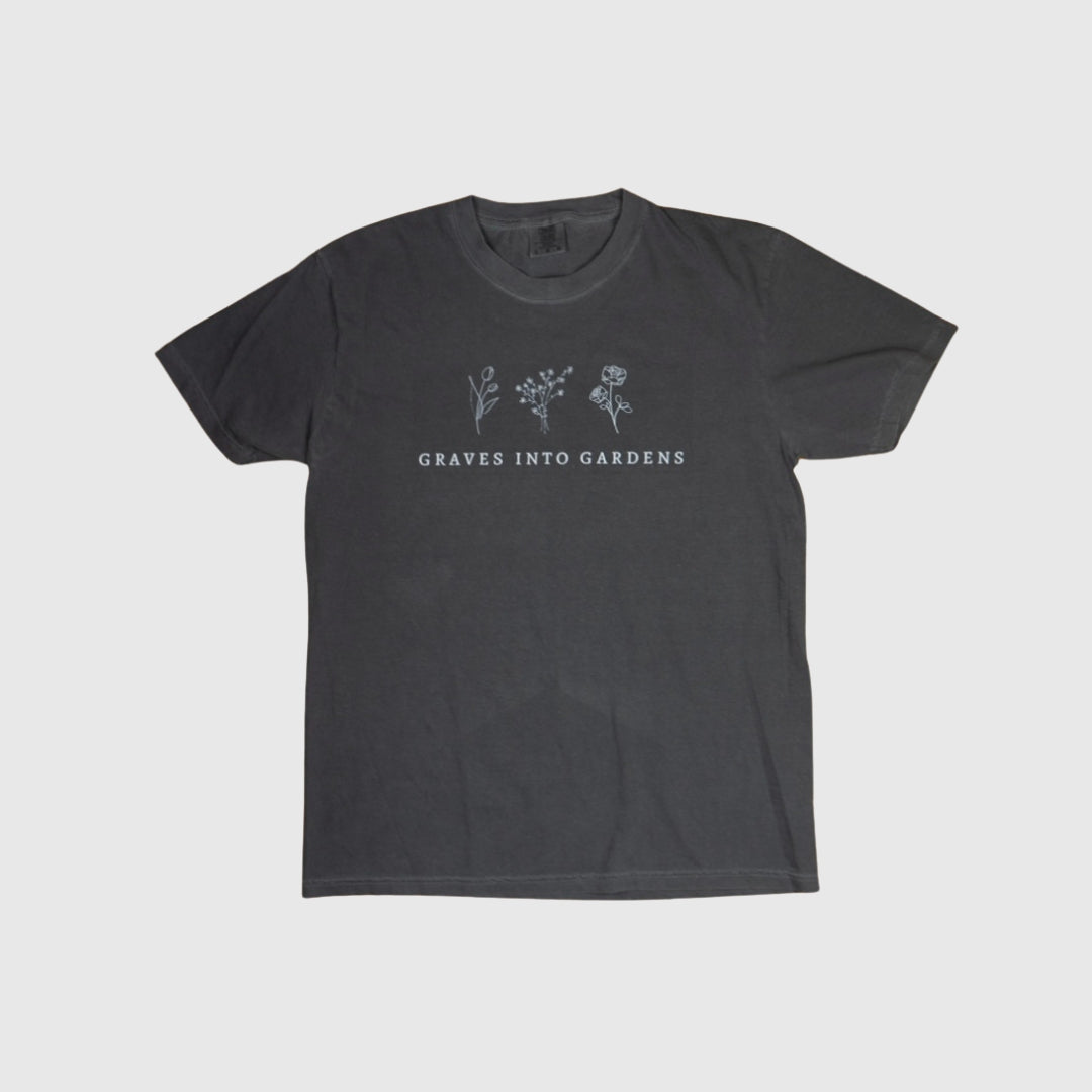 graves into garden tee